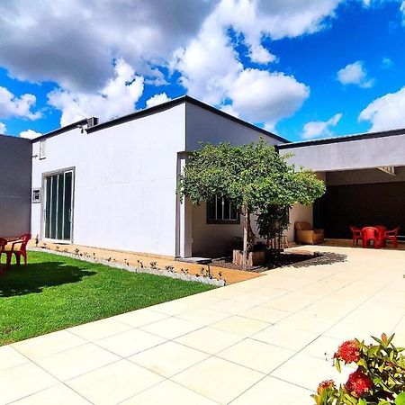伊瓜苏Linda Casa Bairro Tranquilo Prox Cataratas别墅 外观 照片
